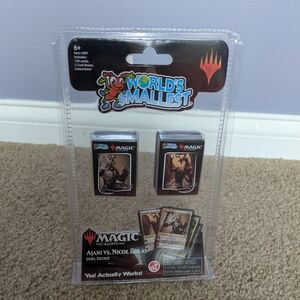 Magic: The Gathering World's Smallest Trading Cards - Ajani Vs Nicol Bolas